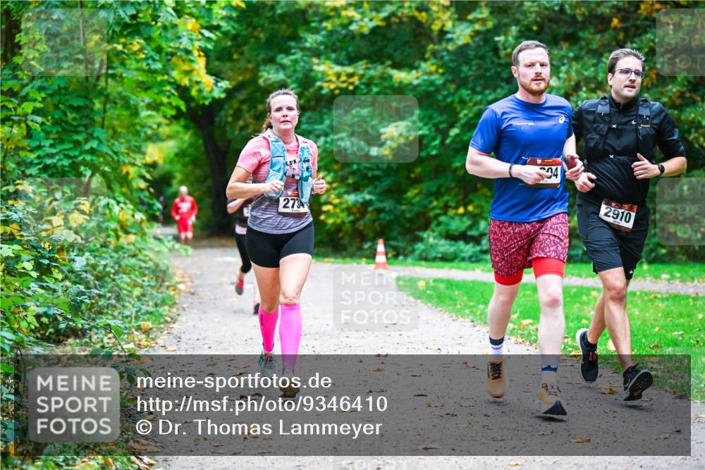 12.10.2025 - Bramfelder Halbmarathon 2025 Dr. Thomas Lammeyer http://msf.ph/oto/9346410 12.10.2025 10:19:59 Laufen 94, 2910, 2734 meine-sportfotos.de