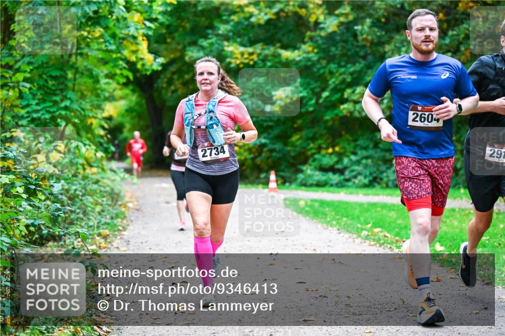 12.10.2025 - Bramfelder Halbmarathon 2025 Dr. Thomas Lammeyer http://msf.ph/oto/9346413 12.10.2025 10:19:59 Laufen 2734, 2604, 291 meine-sportfotos.de