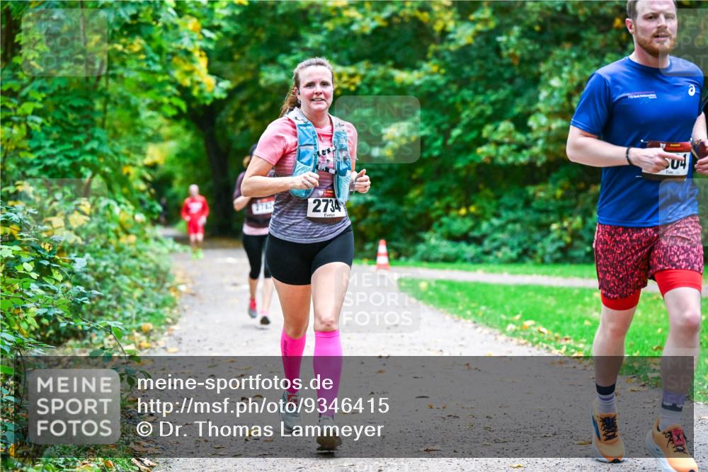 12.10.2025 - Bramfelder Halbmarathon 2025 Dr. Thomas Lammeyer http://msf.ph/oto/9346415 12.10.2025 10:19:59 Laufen 2734, 04 meine-sportfotos.de
