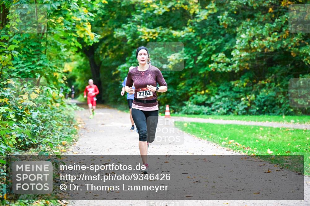 12.10.2025 - Bramfelder Halbmarathon 2025 Dr. Thomas Lammeyer http://msf.ph/oto/9346426 12.10.2025 10:20:01 Laufen 2782 meine-sportfotos.de