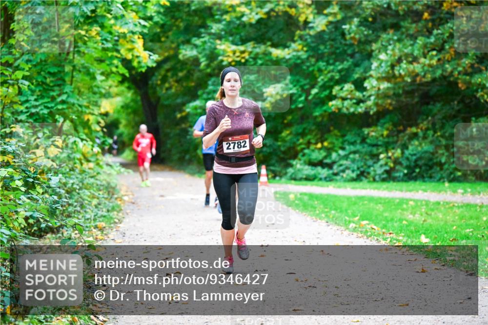 12.10.2025 - Bramfelder Halbmarathon 2025 Dr. Thomas Lammeyer http://msf.ph/oto/9346427 12.10.2025 10:20:01 Laufen 2782 meine-sportfotos.de