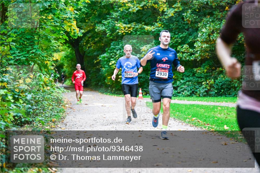 12.10.2025 - Bramfelder Halbmarathon 2025 Dr. Thomas Lammeyer http://msf.ph/oto/9346438 12.10.2025 10:20:03 Laufen 2548, 2930 meine-sportfotos.de