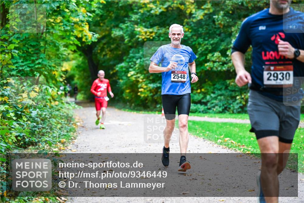 12.10.2025 - Bramfelder Halbmarathon 2025 Dr. Thomas Lammeyer http://msf.ph/oto/9346449 12.10.2025 10:20:05 Laufen 4, 2548, 2930 meine-sportfotos.de