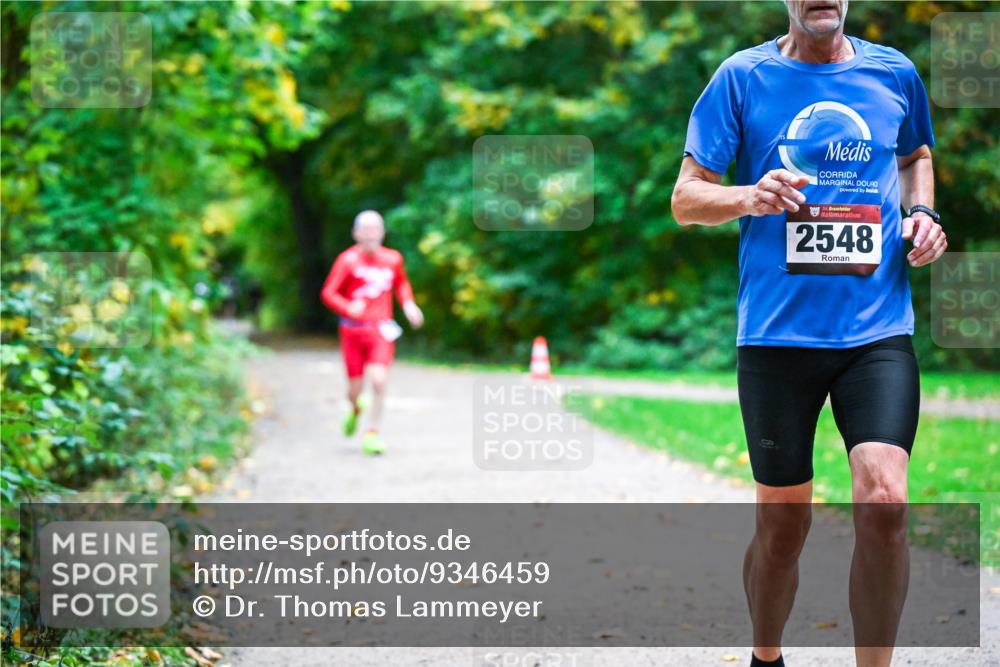 12.10.2025 - Bramfelder Halbmarathon 2025 Dr. Thomas Lammeyer http://msf.ph/oto/9346459 12.10.2025 10:20:06 Laufen 34, 2548 meine-sportfotos.de