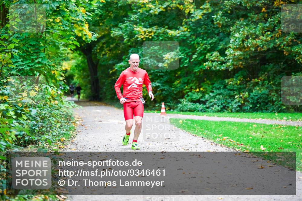 12.10.2025 - Bramfelder Halbmarathon 2025 Dr. Thomas Lammeyer http://msf.ph/oto/9346461 12.10.2025 10:20:08 Laufen  meine-sportfotos.de