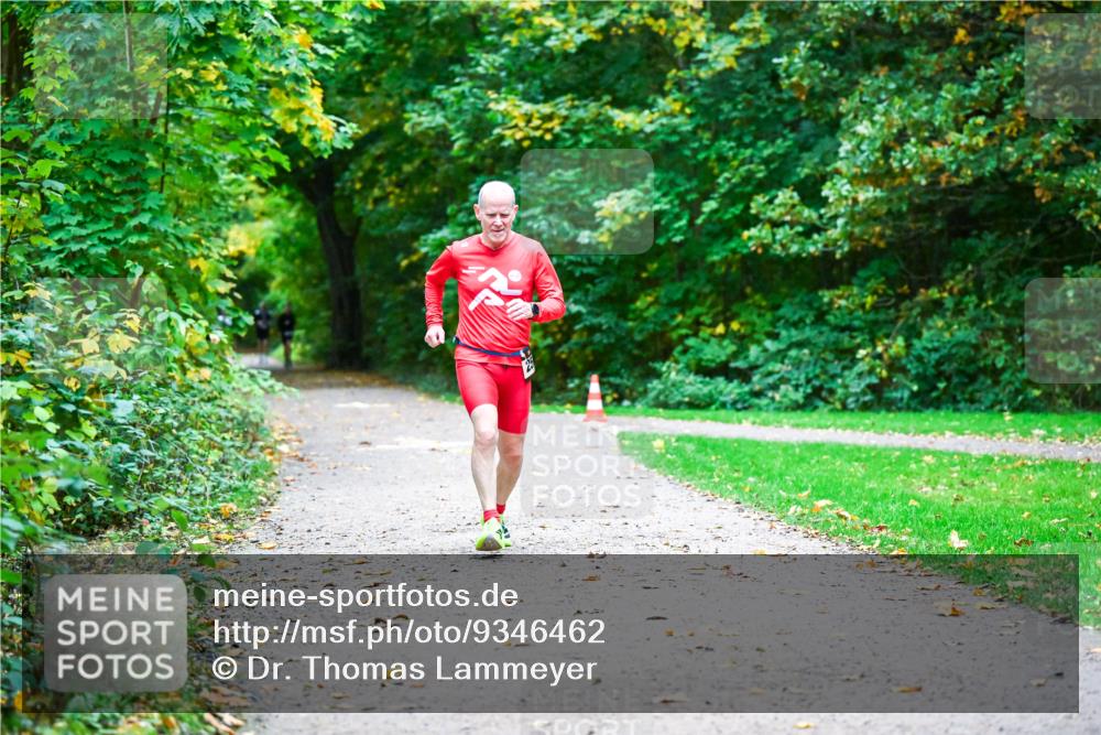 12.10.2025 - Bramfelder Halbmarathon 2025 Dr. Thomas Lammeyer http://msf.ph/oto/9346462 12.10.2025 10:20:08 Laufen  meine-sportfotos.de