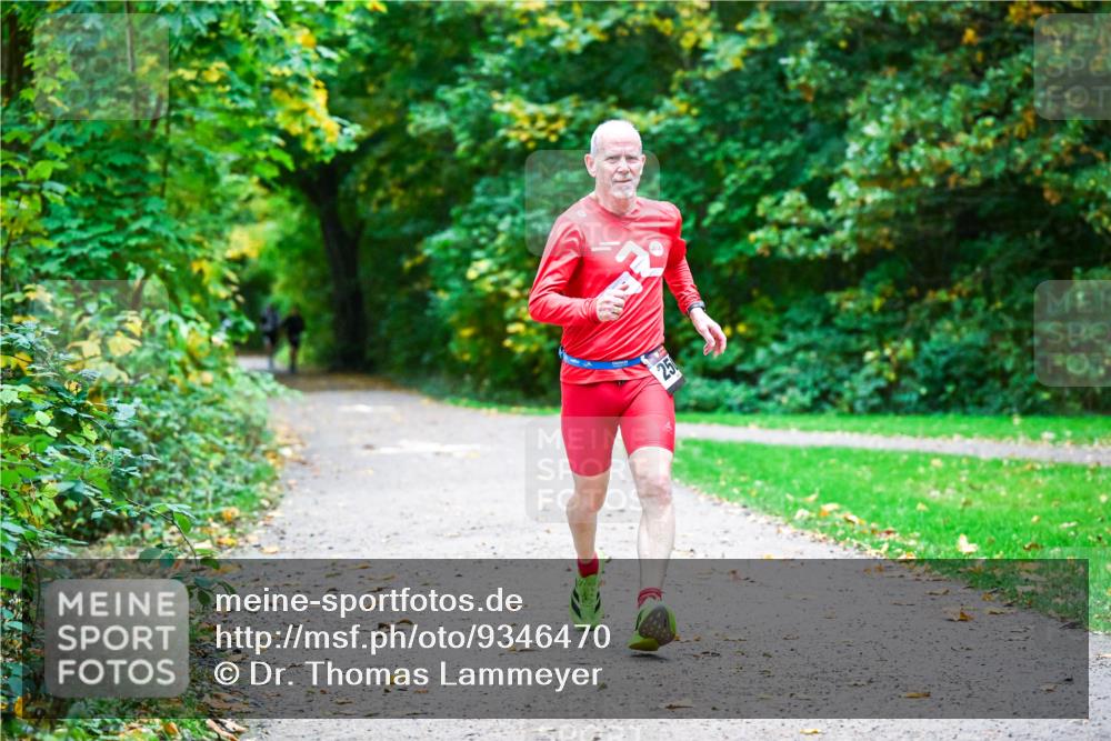 12.10.2025 - Bramfelder Halbmarathon 2025 Dr. Thomas Lammeyer http://msf.ph/oto/9346470 12.10.2025 10:20:09 Laufen 25 meine-sportfotos.de