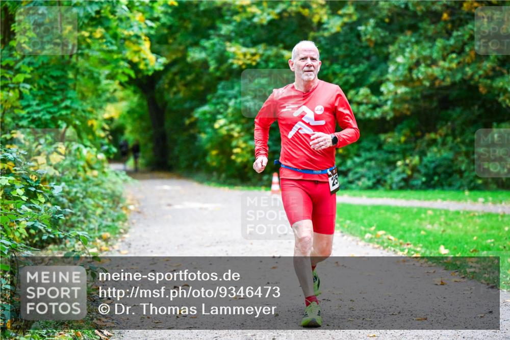 12.10.2025 - Bramfelder Halbmarathon 2025 Dr. Thomas Lammeyer http://msf.ph/oto/9346473 12.10.2025 10:20:09 Laufen 25 meine-sportfotos.de