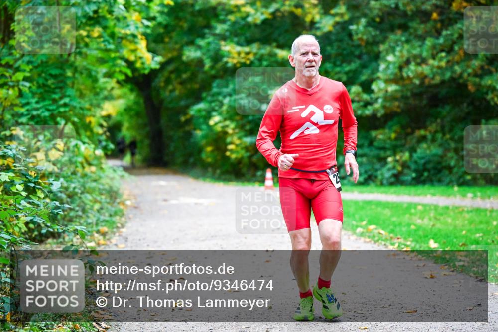 12.10.2025 - Bramfelder Halbmarathon 2025 Dr. Thomas Lammeyer http://msf.ph/oto/9346474 12.10.2025 10:20:09 Laufen 25 meine-sportfotos.de