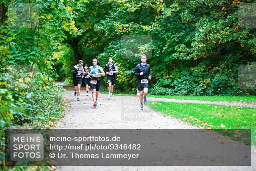 12.10.2025 - Bramfelder Halbmarathon 2025 Dr. Thomas Lammeyer http://msf.ph/oto/9346482 12.10.2025 10:20:25 Laufen  meine-sportfotos.de