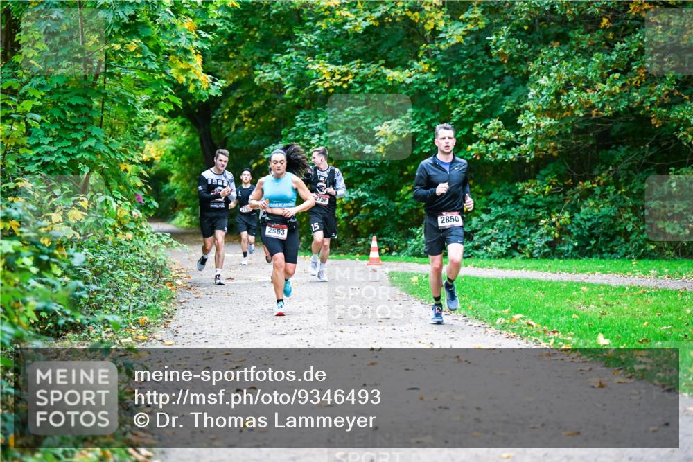 12.10.2025 - Bramfelder Halbmarathon 2025 Dr. Thomas Lammeyer http://msf.ph/oto/9346493 12.10.2025 10:20:26 Laufen  meine-sportfotos.de
