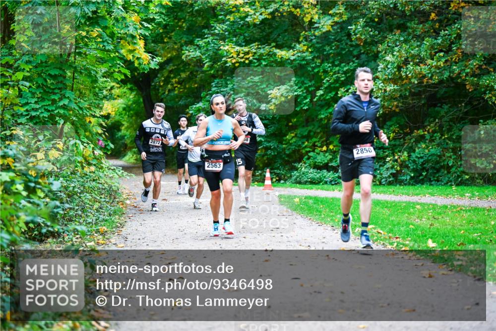 12.10.2025 - Bramfelder Halbmarathon 2025 Dr. Thomas Lammeyer http://msf.ph/oto/9346498 12.10.2025 10:20:27 Laufen 2872, 2563, 15, 58, 2850 meine-sportfotos.de