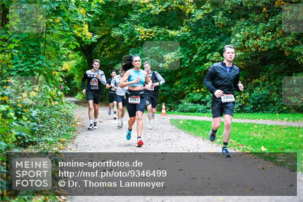 12.10.2025 - Bramfelder Halbmarathon 2025 Dr. Thomas Lammeyer http://msf.ph/oto/9346499 12.10.2025 10:20:27 Laufen 2872, 27, 58, 2563, 2850 meine-sportfotos.de
