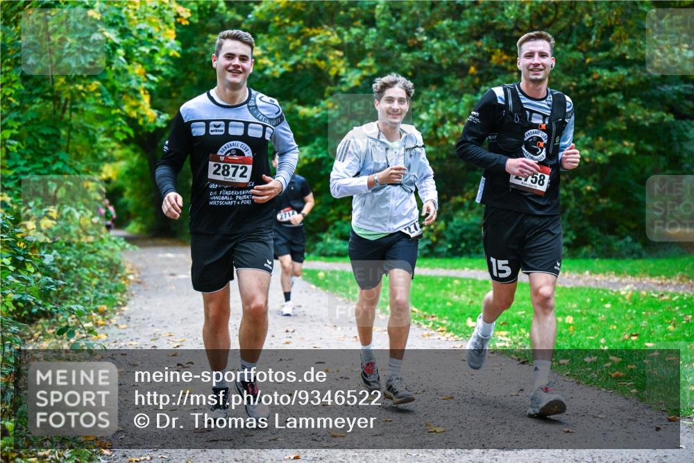 12.10.2025 - Bramfelder Halbmarathon 2025 Dr. Thomas Lammeyer http://msf.ph/oto/9346522 12.10.2025 10:20:31 Laufen 2872, 2714, 15, 58 meine-sportfotos.de