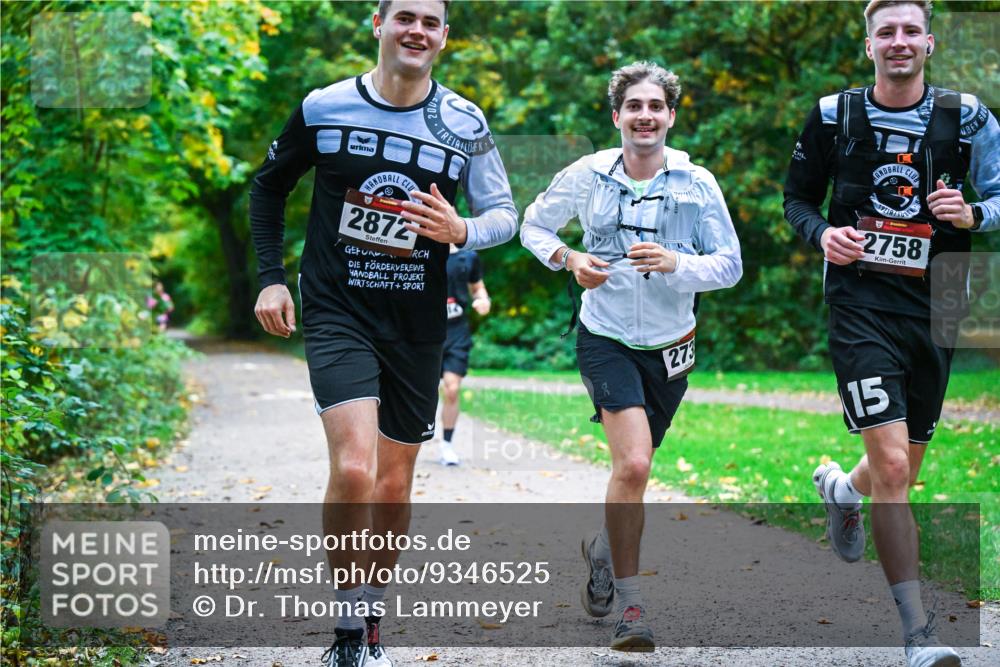 12.10.2025 - Bramfelder Halbmarathon 2025 Dr. Thomas Lammeyer http://msf.ph/oto/9346525 12.10.2025 10:20:32 Laufen 2872, 273, 2758, 15, 60 meine-sportfotos.de