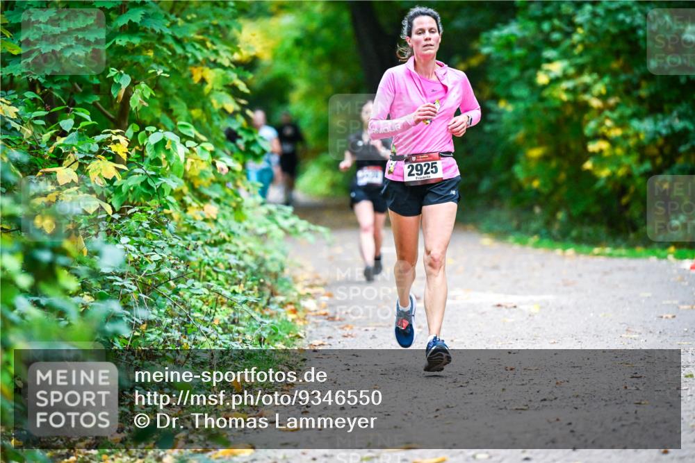 12.10.2025 - Bramfelder Halbmarathon 2025 Dr. Thomas Lammeyer http://msf.ph/oto/9346550 12.10.2025 10:20:41 Laufen 2925 meine-sportfotos.de