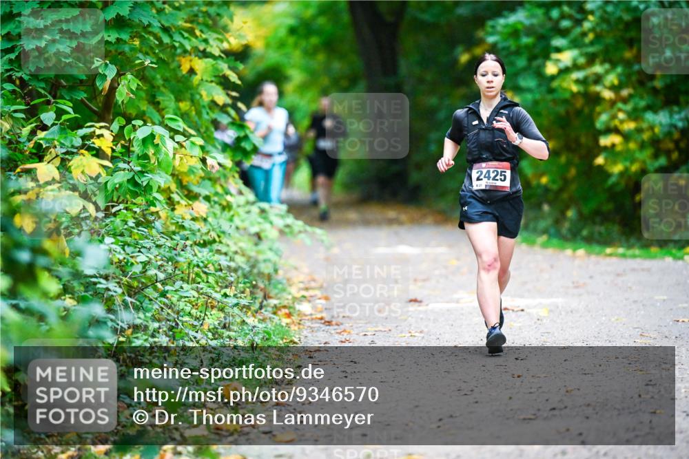 12.10.2025 - Bramfelder Halbmarathon 2025 Dr. Thomas Lammeyer http://msf.ph/oto/9346570 12.10.2025 10:20:44 Laufen 2425, 27 meine-sportfotos.de