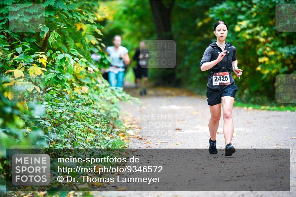 12.10.2025 - Bramfelder Halbmarathon 2025 Dr. Thomas Lammeyer http://msf.ph/oto/9346572 12.10.2025 10:20:44 Laufen 2425, 827 meine-sportfotos.de
