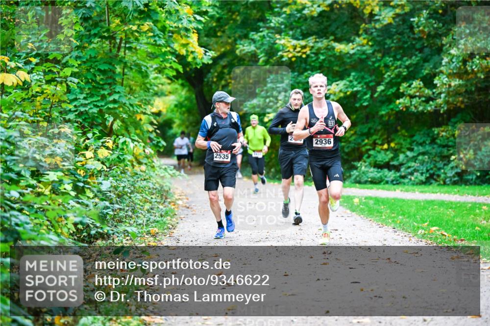 12.10.2025 - Bramfelder Halbmarathon 2025 Dr. Thomas Lammeyer http://msf.ph/oto/9346622 12.10.2025 10:20:56 Laufen 2535, 2936 meine-sportfotos.de