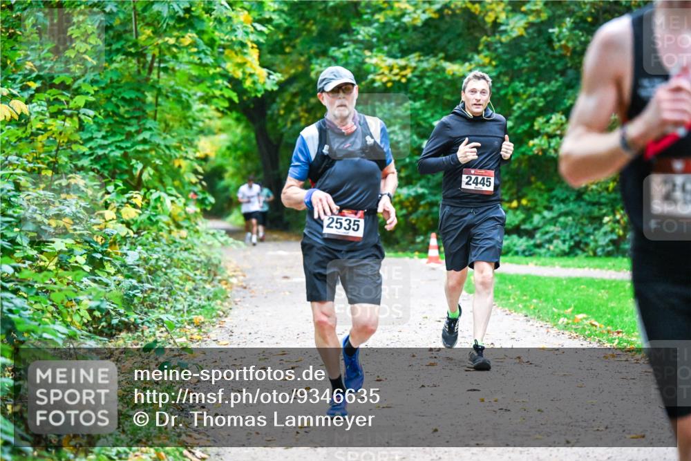 12.10.2025 - Bramfelder Halbmarathon 2025 Dr. Thomas Lammeyer http://msf.ph/oto/9346635 12.10.2025 10:20:58 Laufen 2535, 2445, 29 meine-sportfotos.de