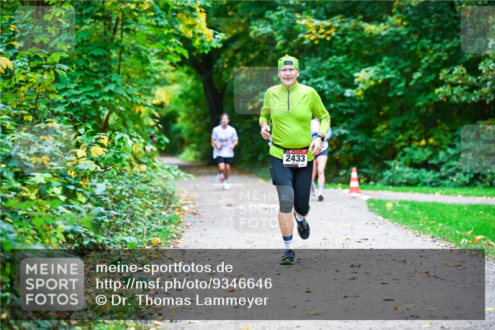 12.10.2025 - Bramfelder Halbmarathon 2025 Dr. Thomas Lammeyer http://msf.ph/oto/9346646 12.10.2025 10:21:01 Laufen 2433, 828 meine-sportfotos.de