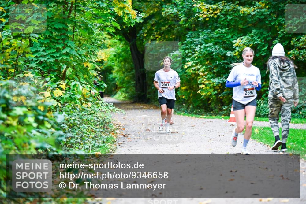 12.10.2025 - Bramfelder Halbmarathon 2025 Dr. Thomas Lammeyer http://msf.ph/oto/9346658 12.10.2025 10:21:05 Laufen 2977, 2697 meine-sportfotos.de