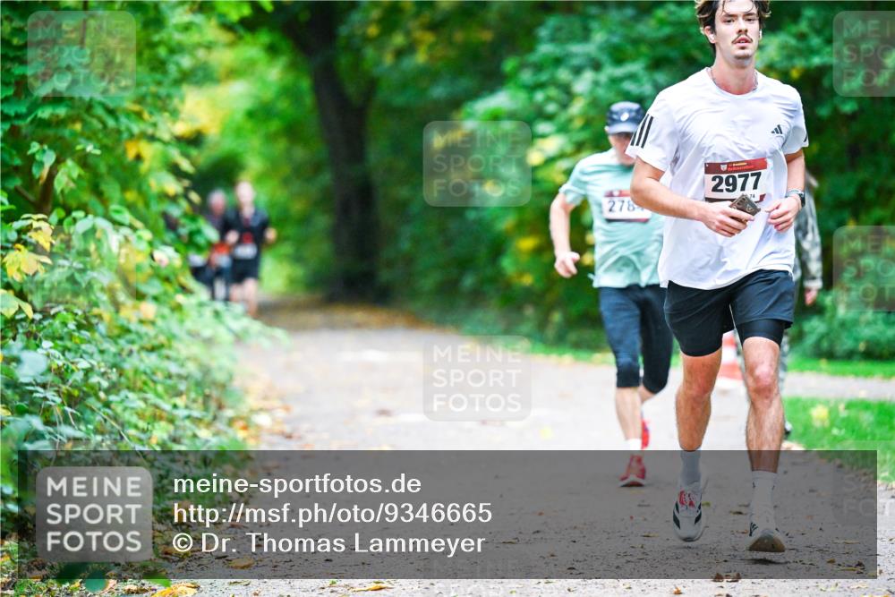 12.10.2025 - Bramfelder Halbmarathon 2025 Dr. Thomas Lammeyer http://msf.ph/oto/9346665 12.10.2025 10:21:08 Laufen 278, 2977 meine-sportfotos.de