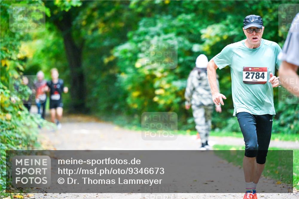12.10.2025 - Bramfelder Halbmarathon 2025 Dr. Thomas Lammeyer http://msf.ph/oto/9346673 12.10.2025 10:21:10 Laufen 34, 2784 meine-sportfotos.de