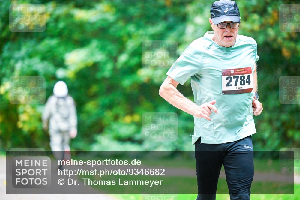 12.10.2025 - Bramfelder Halbmarathon 2025 Dr. Thomas Lammeyer http://msf.ph/oto/9346682 12.10.2025 10:21:11 Laufen 34, 2784 meine-sportfotos.de