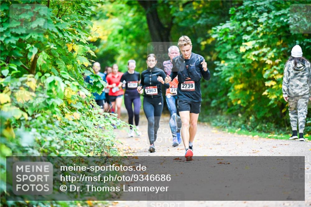 12.10.2025 - Bramfelder Halbmarathon 2025 Dr. Thomas Lammeyer http://msf.ph/oto/9346686 12.10.2025 10:21:14 Laufen 7, 2739, 2963, 270 meine-sportfotos.de