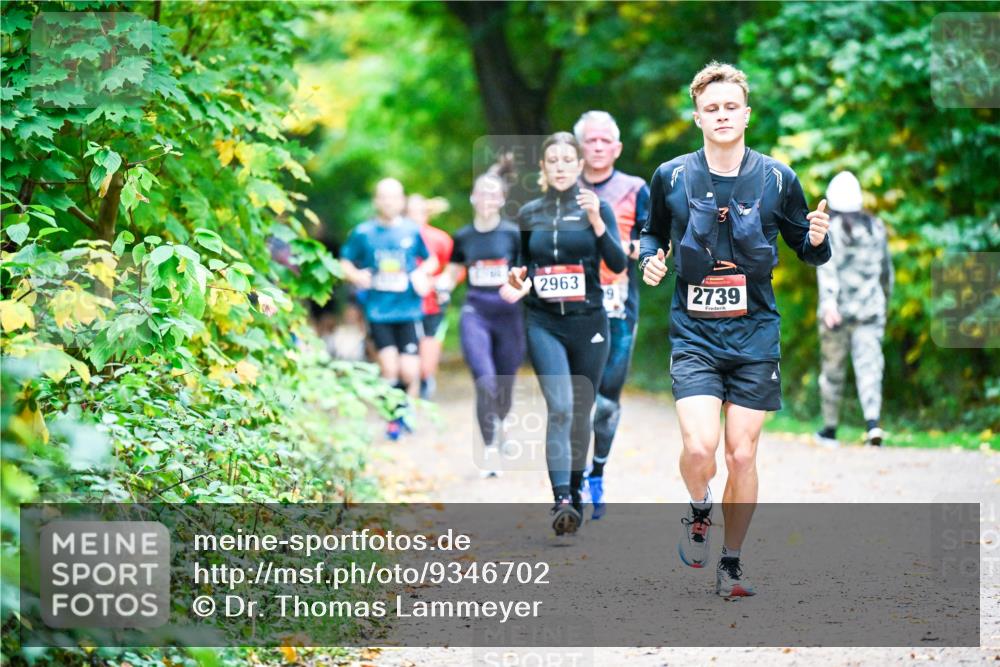 12.10.2025 - Bramfelder Halbmarathon 2025 Dr. Thomas Lammeyer http://msf.ph/oto/9346702 12.10.2025 10:21:16 Laufen 2963, 9, 2739 meine-sportfotos.de