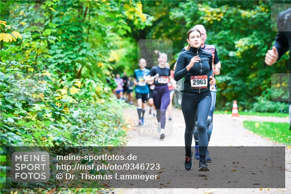 12.10.2025 - Bramfelder Halbmarathon 2025 Dr. Thomas Lammeyer http://msf.ph/oto/9346723 12.10.2025 10:21:20 Laufen 2797, 2963 meine-sportfotos.de