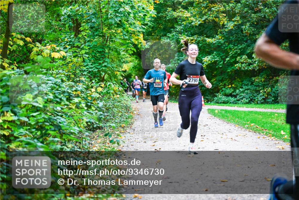 12.10.2025 - Bramfelder Halbmarathon 2025 Dr. Thomas Lammeyer http://msf.ph/oto/9346730 12.10.2025 10:21:24 Laufen 025, 2795, 2686 meine-sportfotos.de