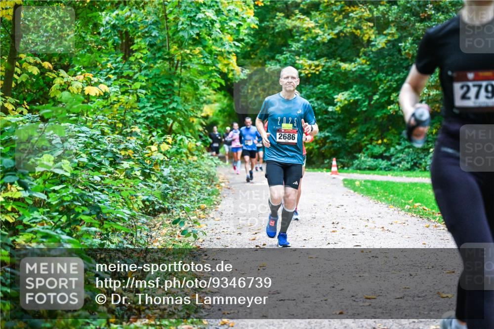 12.10.2025 - Bramfelder Halbmarathon 2025 Dr. Thomas Lammeyer http://msf.ph/oto/9346739 12.10.2025 10:21:25 Laufen 25, 2686, 279 meine-sportfotos.de