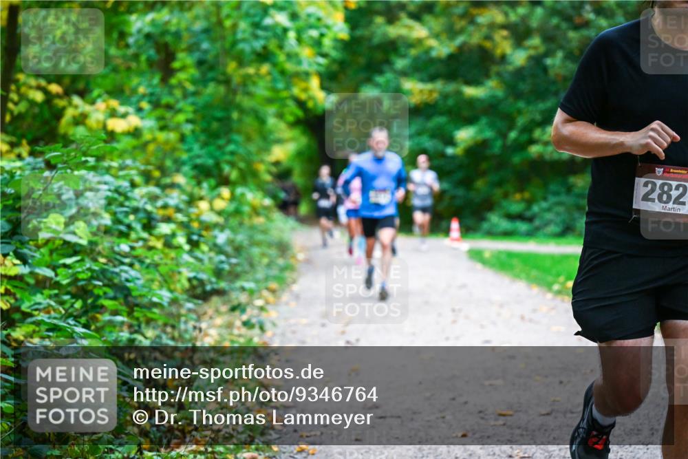 12.10.2025 - Bramfelder Halbmarathon 2025 Dr. Thomas Lammeyer http://msf.ph/oto/9346764 12.10.2025 10:21:29 Laufen 282 meine-sportfotos.de