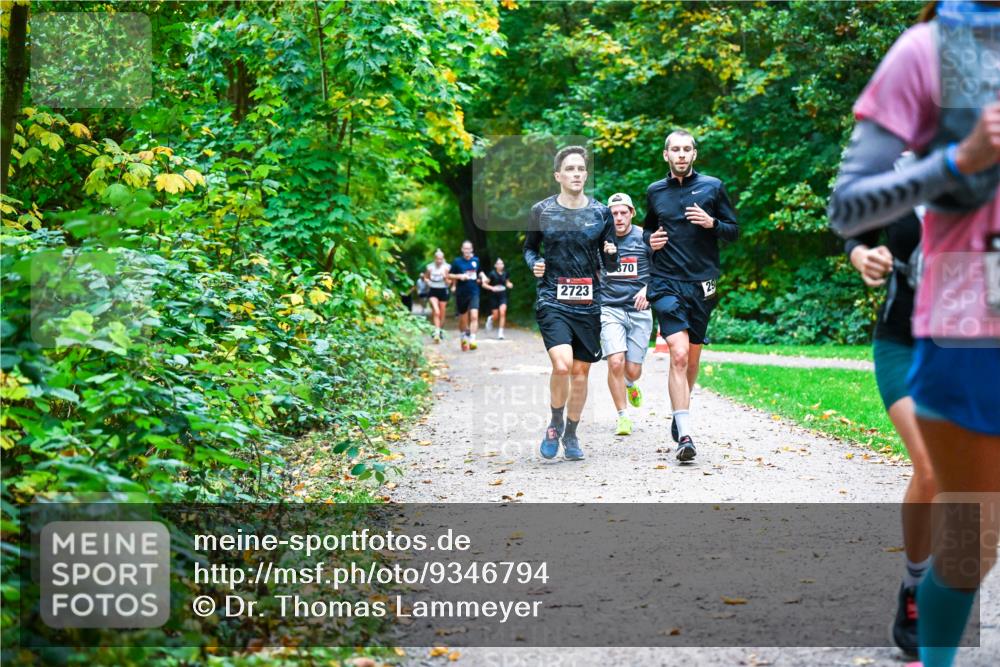 12.10.2025 - Bramfelder Halbmarathon 2025 Dr. Thomas Lammeyer http://msf.ph/oto/9346794 12.10.2025 10:21:35 Laufen 2723, 670, 29 meine-sportfotos.de