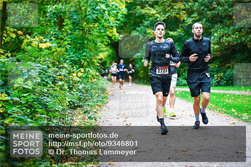 12.10.2025 - Bramfelder Halbmarathon 2025 Dr. Thomas Lammeyer http://msf.ph/oto/9346801 12.10.2025 10:21:36 Laufen 2723, 870 meine-sportfotos.de
