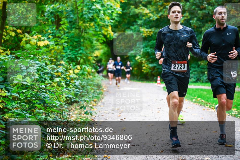 12.10.2025 - Bramfelder Halbmarathon 2025 Dr. Thomas Lammeyer http://msf.ph/oto/9346806 12.10.2025 10:21:37 Laufen 2723, 29 meine-sportfotos.de