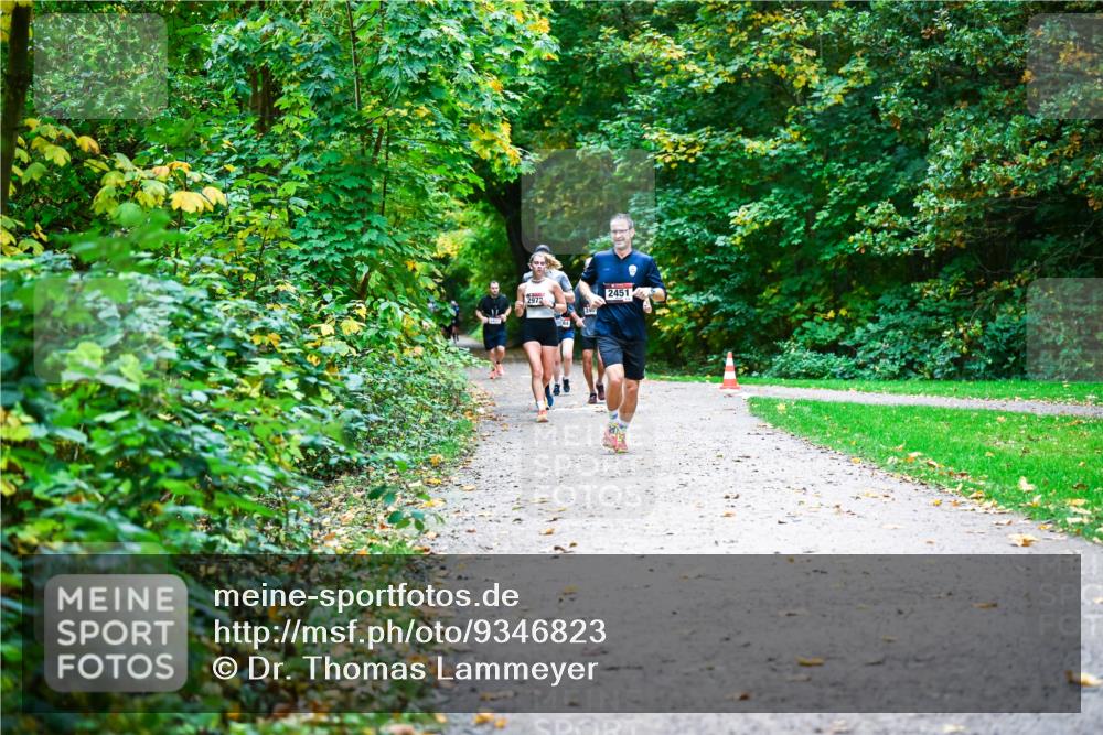 12.10.2025 - Bramfelder Halbmarathon 2025 Dr. Thomas Lammeyer http://msf.ph/oto/9346823 12.10.2025 10:21:40 Laufen 2972, 2451 meine-sportfotos.de