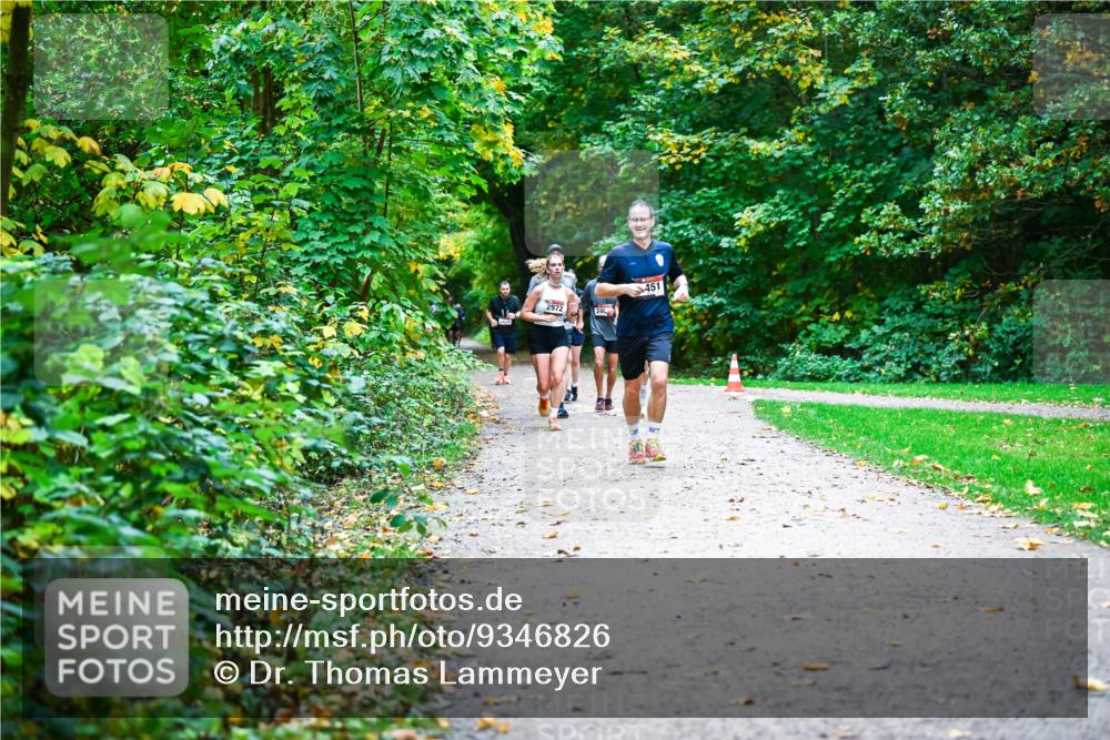 12.10.2025 - Bramfelder Halbmarathon 2025 Dr. Thomas Lammeyer http://msf.ph/oto/9346826 12.10.2025 10:21:41 Laufen 2972, 451, 24 meine-sportfotos.de