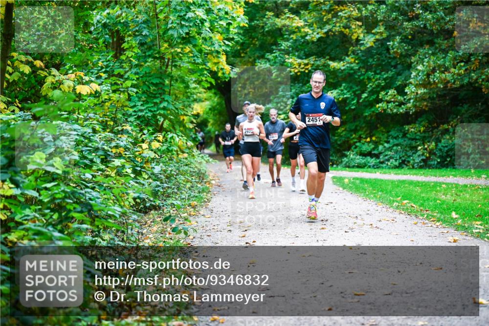 12.10.2025 - Bramfelder Halbmarathon 2025 Dr. Thomas Lammeyer http://msf.ph/oto/9346832 12.10.2025 10:21:42 Laufen 2972, 5469, 2469, 27, 245 meine-sportfotos.de