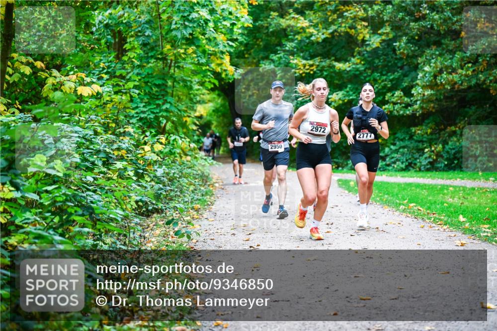 12.10.2025 - Bramfelder Halbmarathon 2025 Dr. Thomas Lammeyer http://msf.ph/oto/9346850 12.10.2025 10:21:44 Laufen 2950, 2972, 1, 2777 meine-sportfotos.de