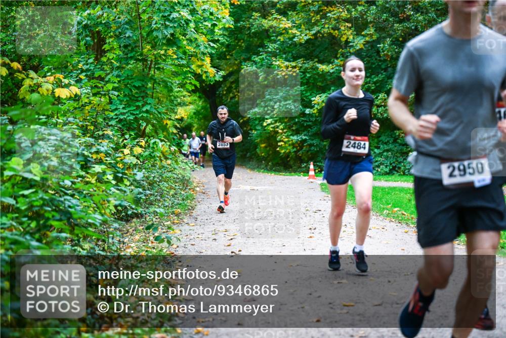 12.10.2025 - Bramfelder Halbmarathon 2025 Dr. Thomas Lammeyer http://msf.ph/oto/9346865 12.10.2025 10:21:47 Laufen 2484, 2657, 2950, 16 meine-sportfotos.de