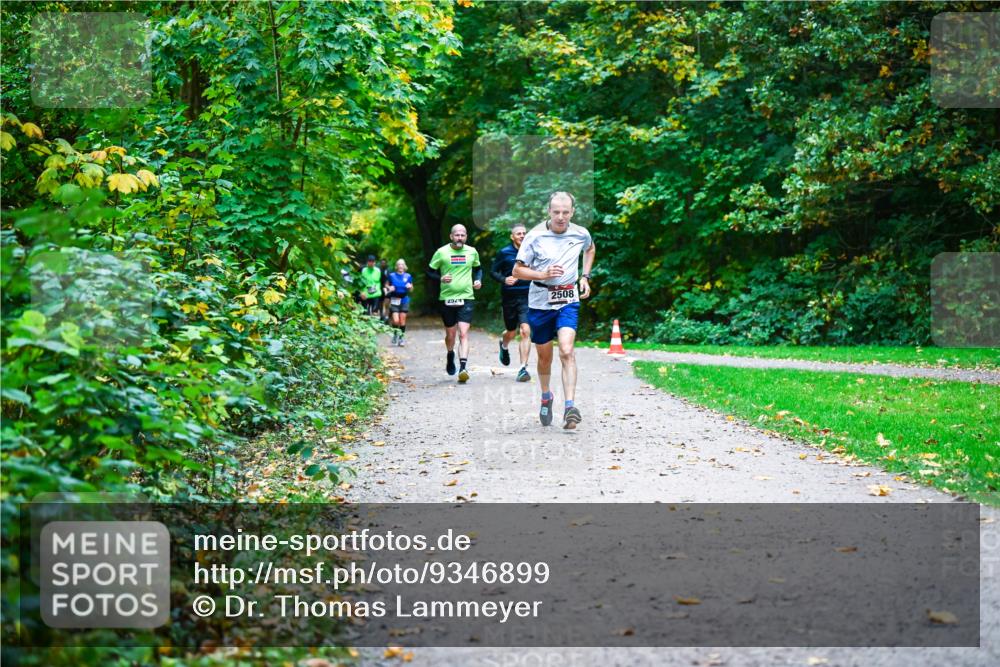12.10.2025 - Bramfelder Halbmarathon 2025 Dr. Thomas Lammeyer http://msf.ph/oto/9346899 12.10.2025 10:21:56 Laufen 7, 7, 2508 meine-sportfotos.de
