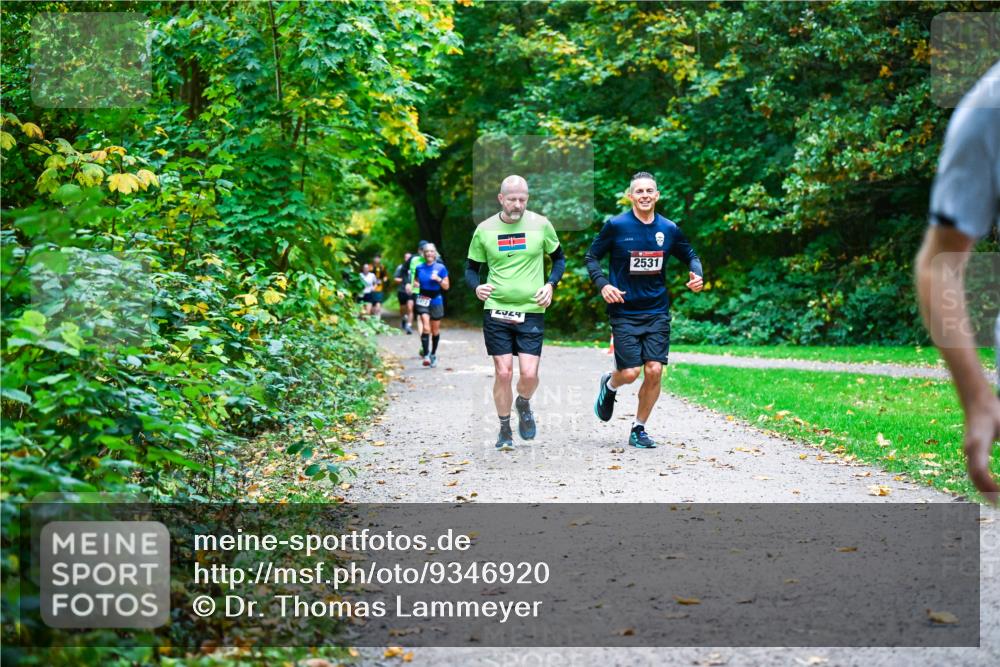 12.10.2025 - Bramfelder Halbmarathon 2025 Dr. Thomas Lammeyer http://msf.ph/oto/9346920 12.10.2025 10:21:59 Laufen 2324, 2531 meine-sportfotos.de