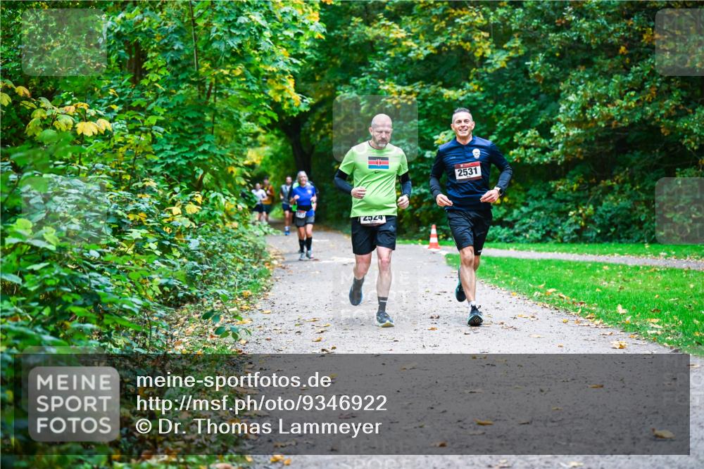 12.10.2025 - Bramfelder Halbmarathon 2025 Dr. Thomas Lammeyer http://msf.ph/oto/9346922 12.10.2025 10:21:59 Laufen 2531, 7, 7 meine-sportfotos.de