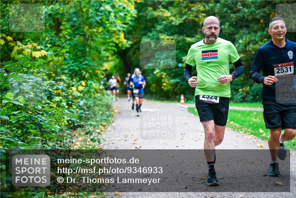 12.10.2025 - Bramfelder Halbmarathon 2025 Dr. Thomas Lammeyer http://msf.ph/oto/9346933 12.10.2025 10:22:01 Laufen 2024, 2531 meine-sportfotos.de