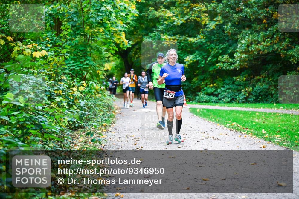 12.10.2025 - Bramfelder Halbmarathon 2025 Dr. Thomas Lammeyer http://msf.ph/oto/9346950 12.10.2025 10:22:05 Laufen 2472 meine-sportfotos.de