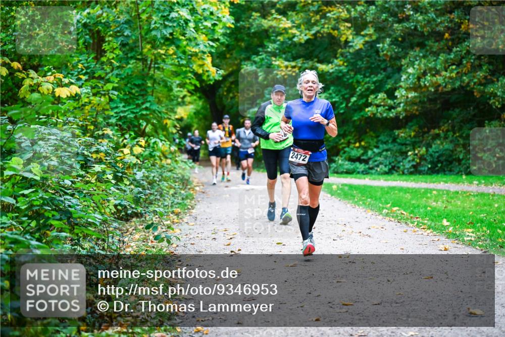 12.10.2025 - Bramfelder Halbmarathon 2025 Dr. Thomas Lammeyer http://msf.ph/oto/9346953 12.10.2025 10:22:05 Laufen 2472 meine-sportfotos.de