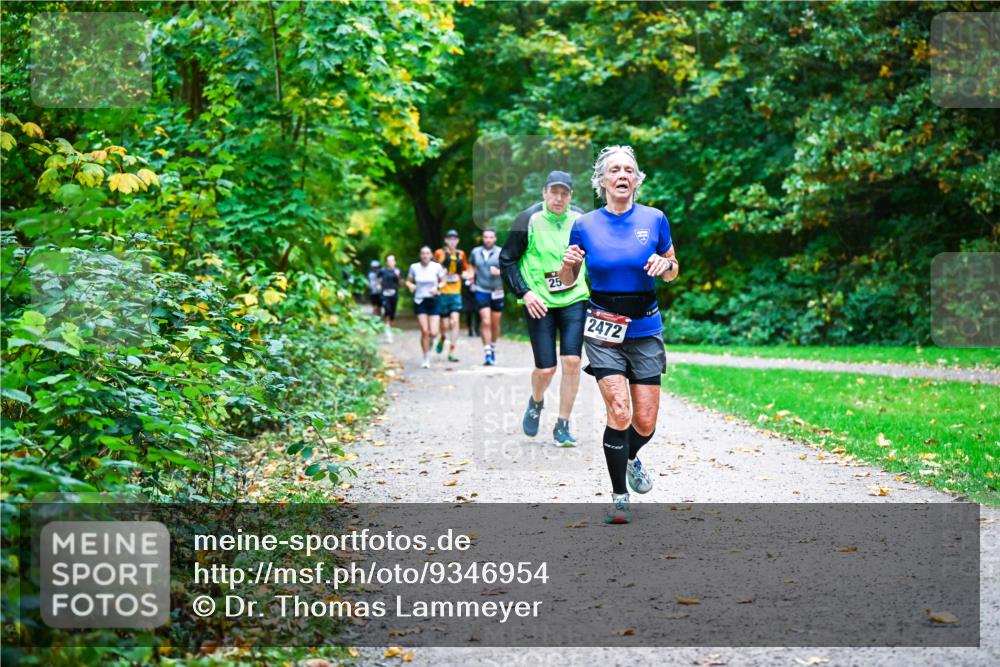 12.10.2025 - Bramfelder Halbmarathon 2025 Dr. Thomas Lammeyer http://msf.ph/oto/9346954 12.10.2025 10:22:05 Laufen 25, 2472 meine-sportfotos.de
